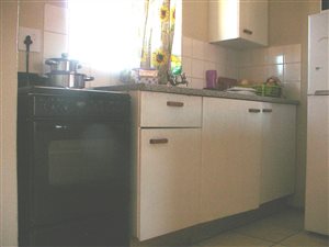 2 Bed Apartment in Grobler Park