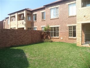2 Bedroom House in Mooikloof Ridge