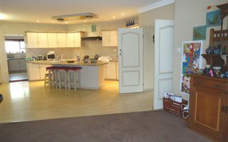 4 Bedroom House in Die Boord