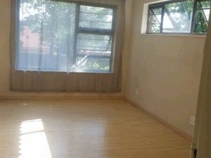 2 Bed Garden Cottage in Sundowner