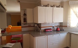 3 Bedroom House in Chantelle