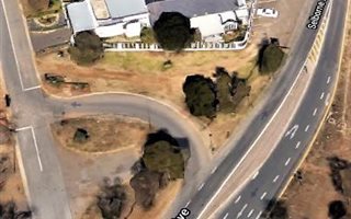 300 m² Commercial space in Lyttelton Manor