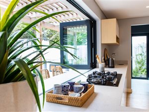 3 Bed Townhouse in Rondebosch