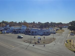 1000 m² Commercial space in Hazeldene