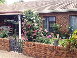 2 Bed Townhouse in Edenglen