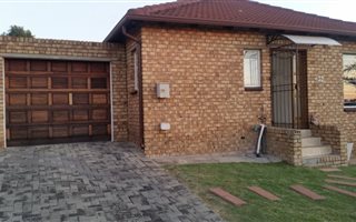 3 Bedroom Townhouse in Esther Park