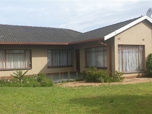 3 Bed House in Steel Park