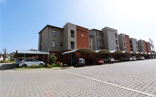 2 Bedroom Townhouse in Edenglen