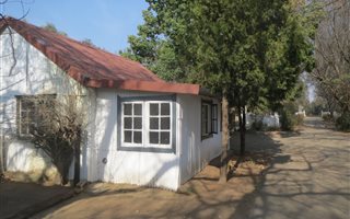 100 m² Farm in Walkers Fruit Farms