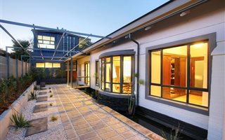 24 m² Commercial space in Norwood