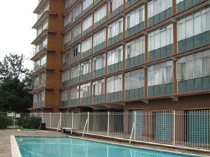 2 Bedroom Flat in Weavind Park