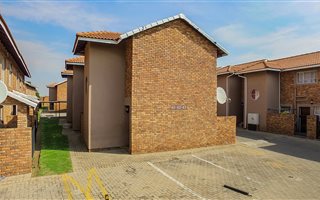 2 Bedroom Townhouse in Edleen