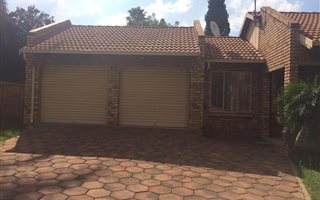 3 Bedroom House in Van Riebeeck Park