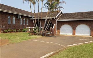4 Bedroom House in Meadows
