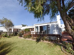 3 Bed House in Marina Da Gama