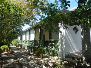4 Bedroom House in Paarl Central East