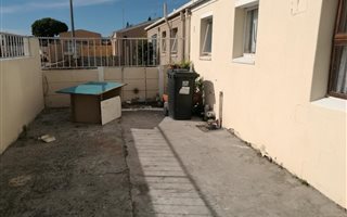 5 Bedroom House in Westridge