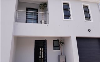 3 Bedroom Townhouse in Woodstock