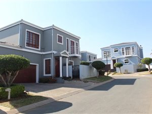 3 Bed House in Halfway Gardens