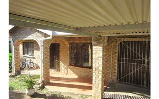 3 Bedroom House in Gamalakhe A