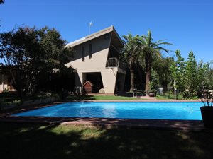 4.3 ha Farm in Roodewal and surrounds