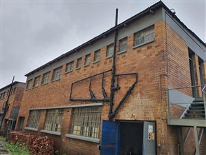 110 m² Industrial space in Tulisa Park