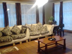 5 Bed House in Rusticana
