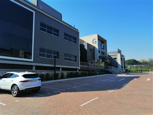412 m² Office Space in Fourways