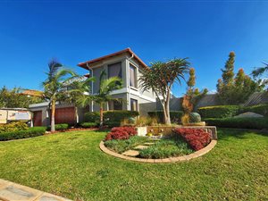 5 Bed House in The Meadows