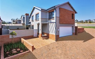 3 Bedroom Duplex in The Hills
