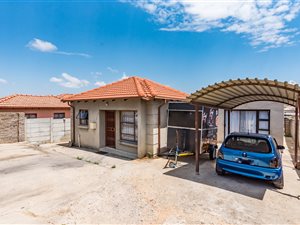 4 Bed House in Cosmo City