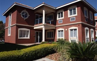 295 m² Office Space in Bryanston