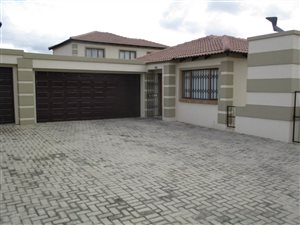 3 Bedroom Townhouse in Arundo Estate