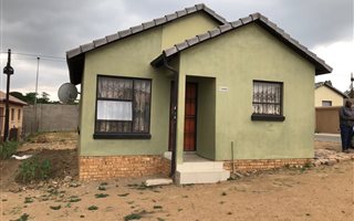 2 Bedroom House in Bloubosrand
