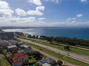 967 m² Land available in De Bakke