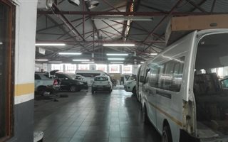 2050 m² Commercial space in Mobeni