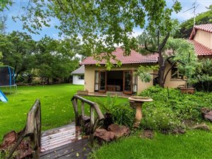 5 Bed House in Duxberry