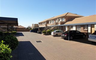 2 Bedroom Apartment in Pretoria West