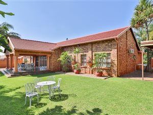 4 Bed House in Ninapark
