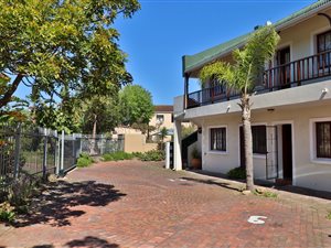 2 Bed Apartment in Seaside Longships