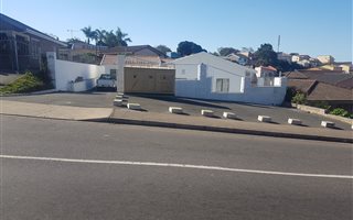 60 m² Commercial space in Shallcross
