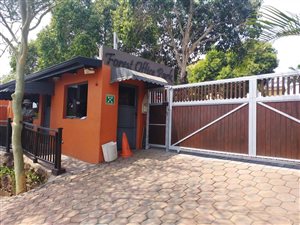 150 m² Commercial space in Sherwood