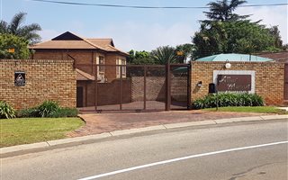 3 Bedroom Townhouse in Allens Nek