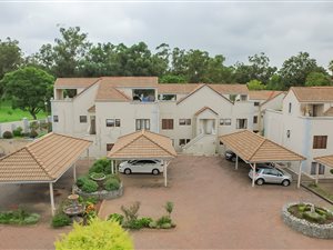 2 Bed Apartment in Melrose Estate