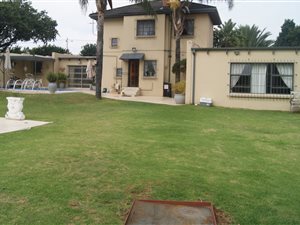 3 Bed House in Roodepoort Central