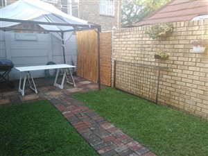 2 Bed Townhouse in Rietfontein