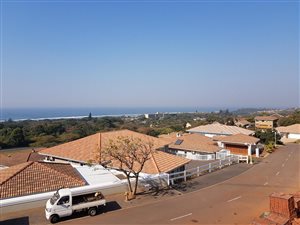 5 Bed House in Illovo Beach