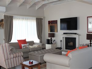 3 Bed House in Langebaan Country Estate