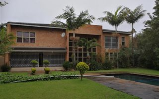 5 Bedroom House in Meerensee