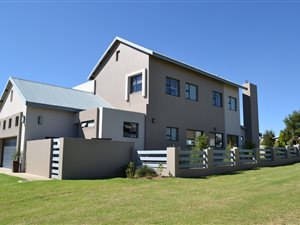 4 Bed House in Copperleaf